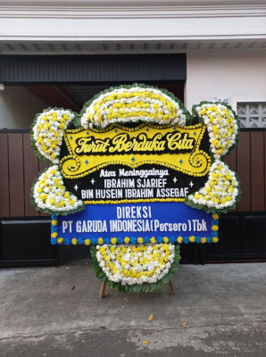 Papan Bunga Duka di Balekambang