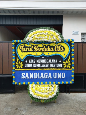 Papan Bunga Duka di Balekambang